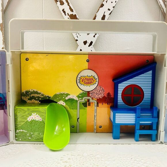 2013 YO GABBA GABBA Playset  Boombox Sound & Figures bundle - Picture 6 of 9